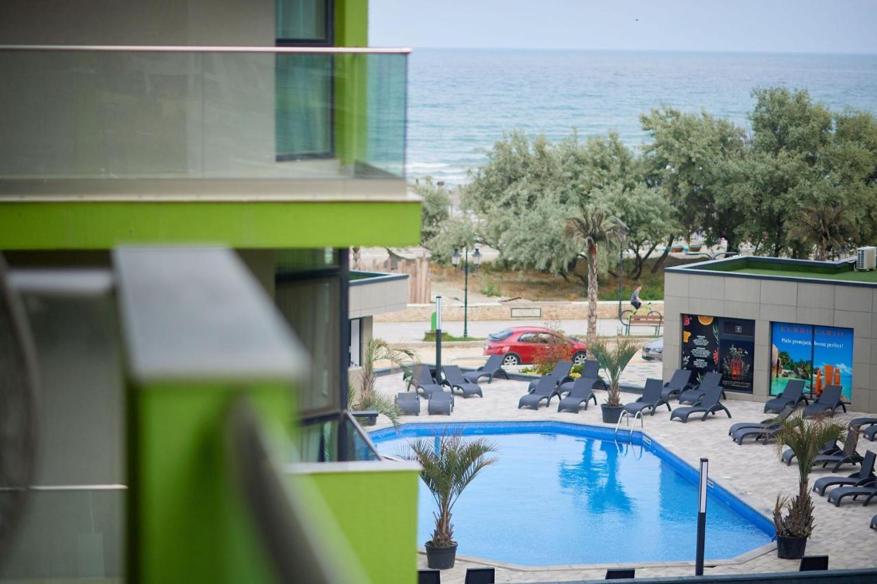 Sea La Vie 2Br Apt Spa N Pool Beach Resort Navodari Bagian luar foto
