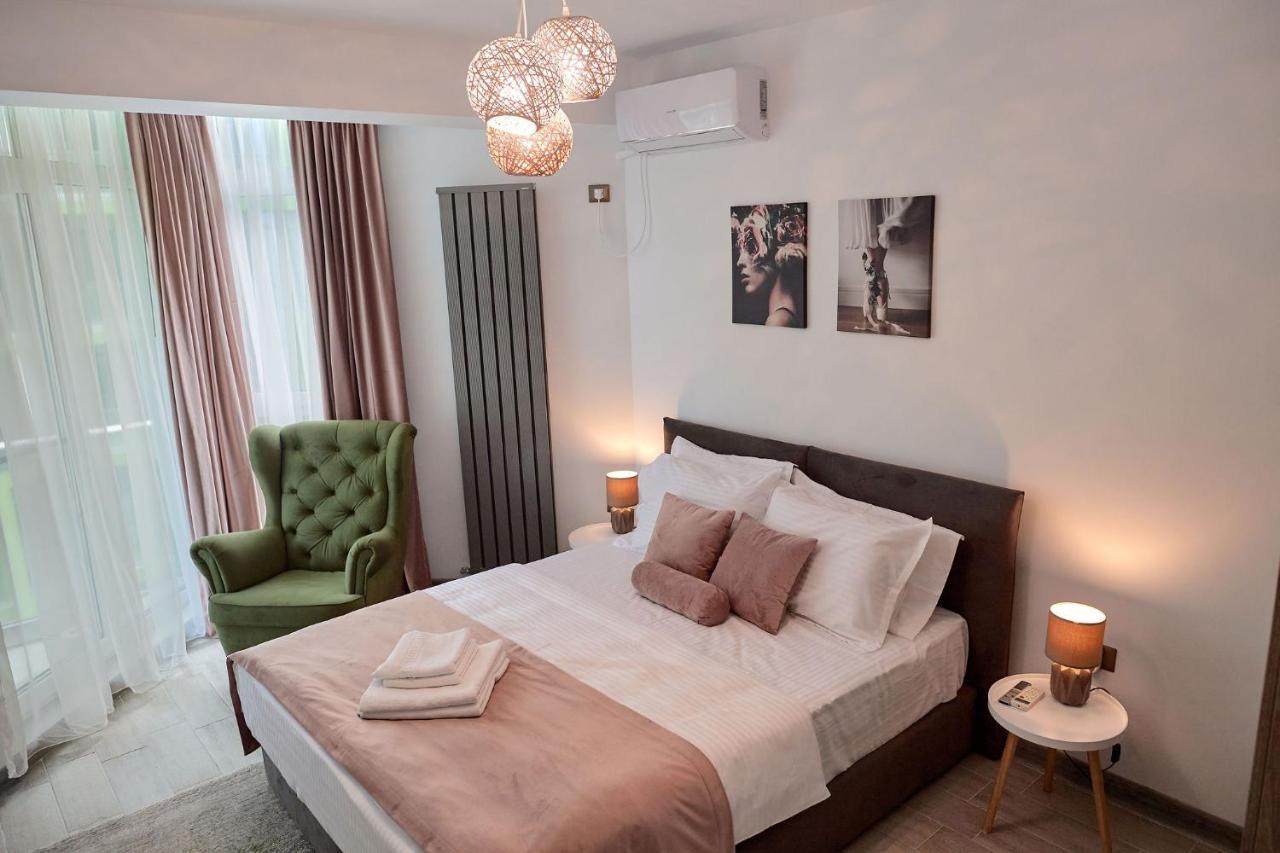 Sea La Vie 2Br Apt Spa N Pool Beach Resort Navodari Bagian luar foto