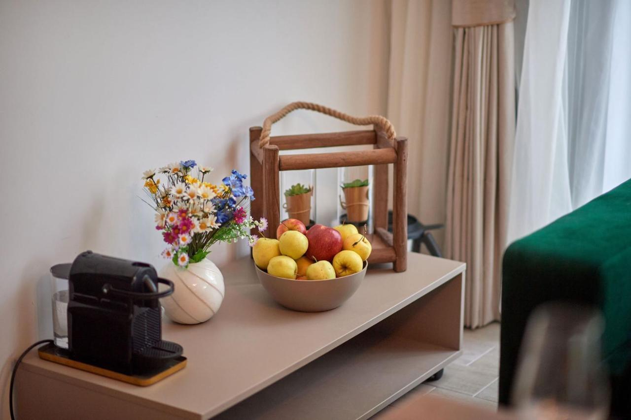 Sea La Vie 2Br Apt Spa N Pool Beach Resort Navodari Bagian luar foto