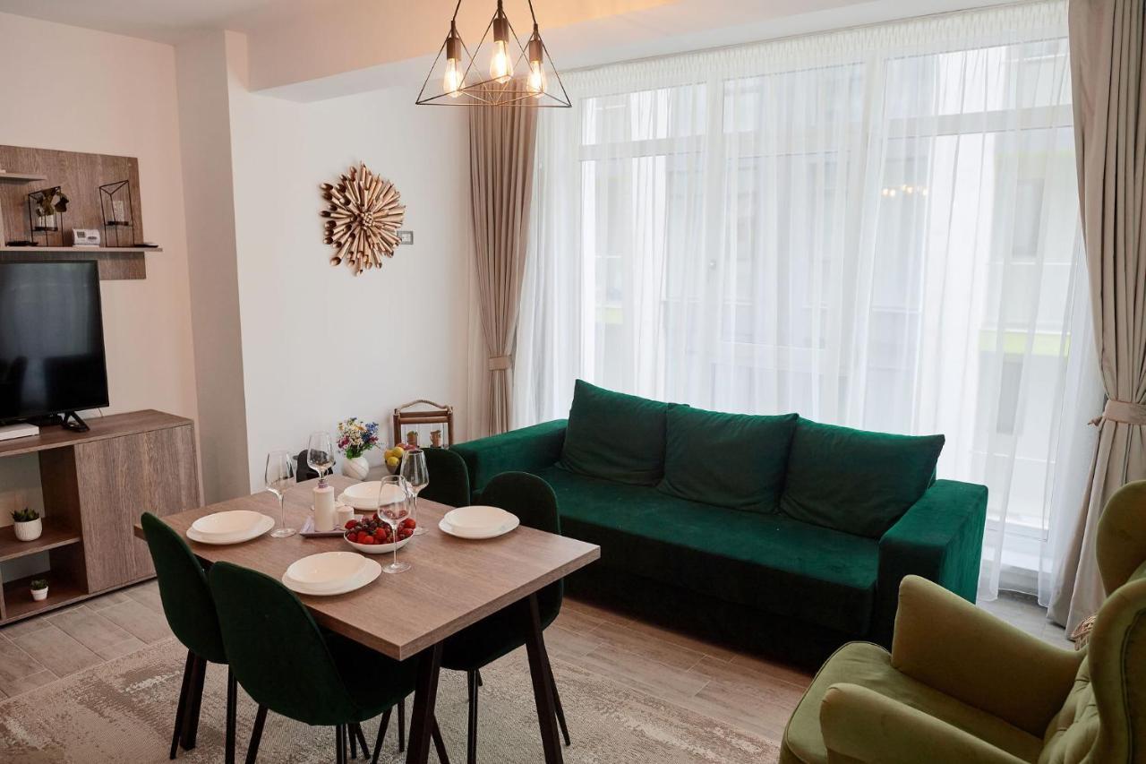 Sea La Vie 2Br Apt Spa N Pool Beach Resort Navodari Bagian luar foto